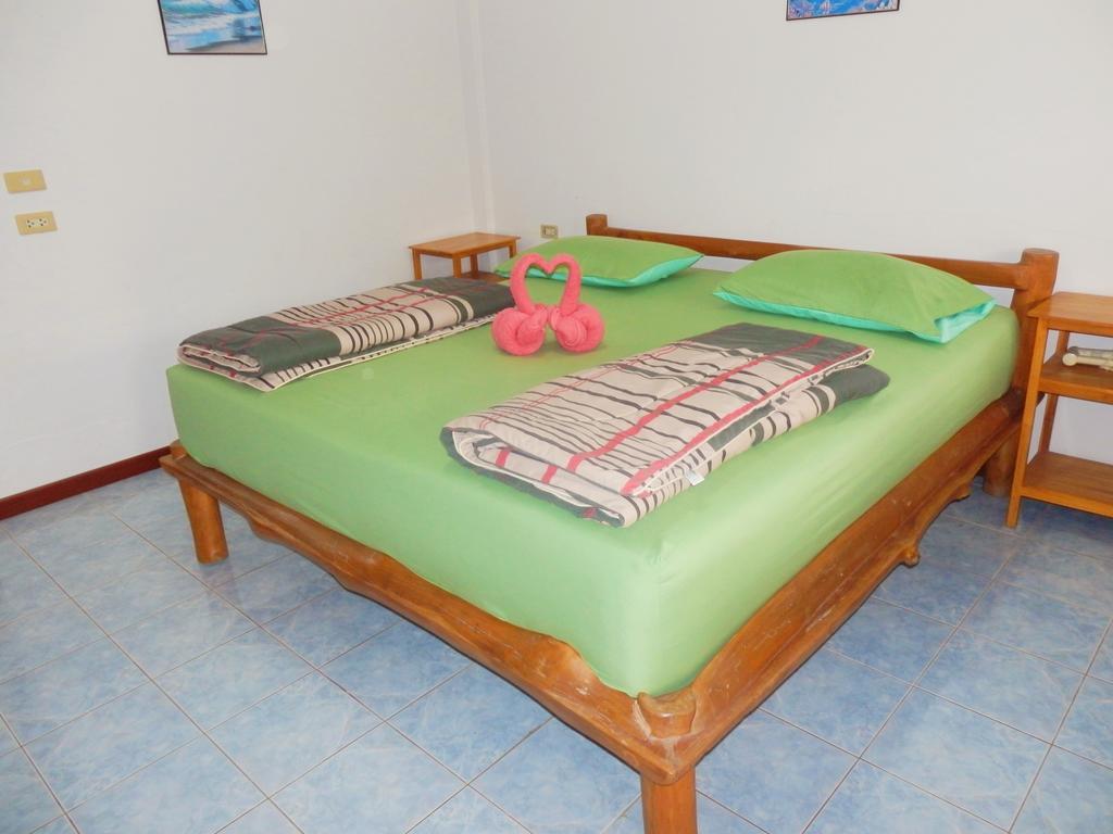 Mg Guesthouse Sukhothai Bagian luar foto