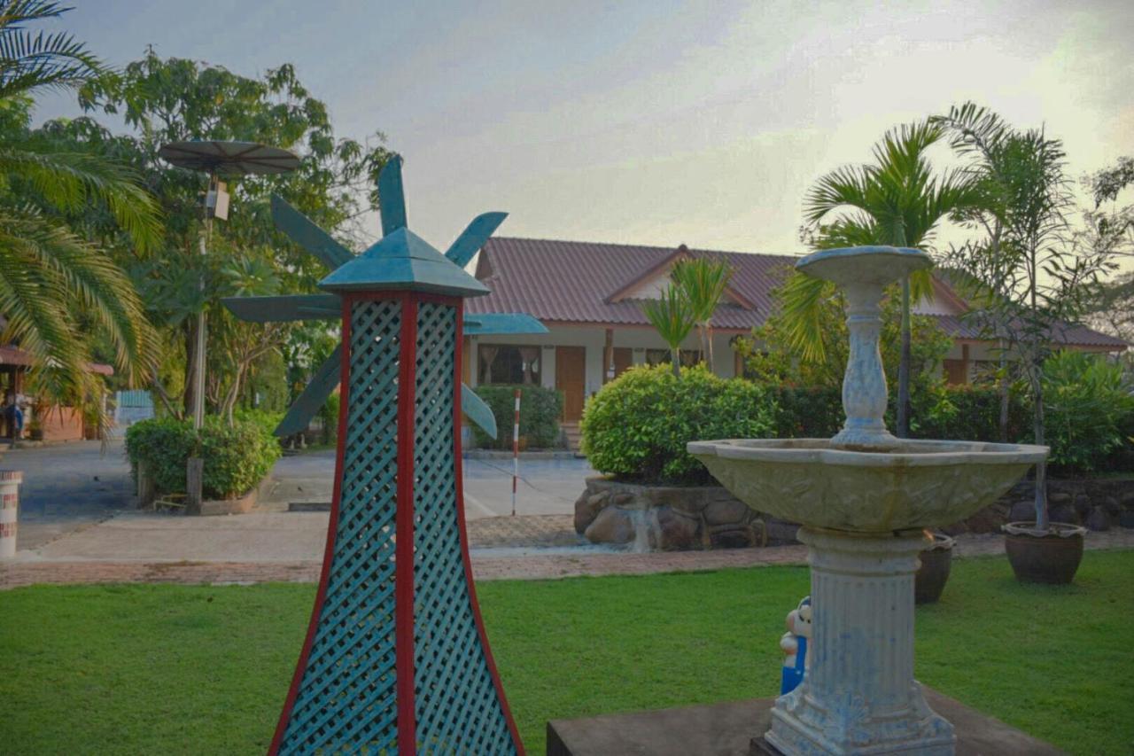 Mg Guesthouse Sukhothai Bagian luar foto