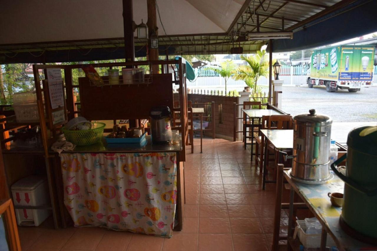 Mg Guesthouse Sukhothai Bagian luar foto